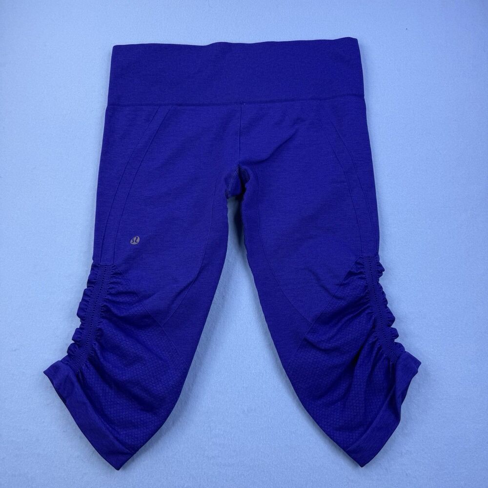 Lululemon The Flow Ruched Capri Leggins Royal Blue Size 8 1083